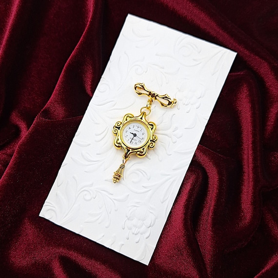 Nurse brooch watch discount