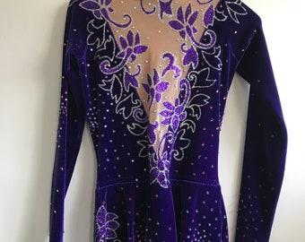 Rhythmic gymnastics leotard velvet purple