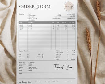Può includere: Un modulo d'ordine con il titolo "ORDER FORM" e un logo in alto a destra. Include sezioni per le informazioni del cliente, i dettagli del prodotto, i metodi di pagamento e un messaggio "Thank You". Il modulo è su uno sfondo beige.