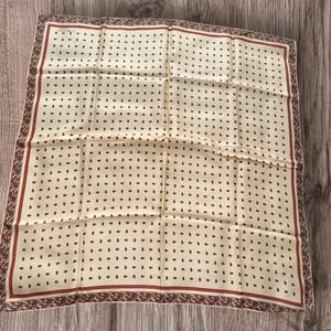 Vintage atemberaubendes quadratisches G.Meacci exklusives Seidentuch Kopftuch Halskrawattenoberteil gelb