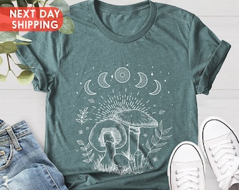 Mushroom Clothing, Mushroom Shirt, Cottagecore Shirts, Cottagecore Clothes, Goblincore Clothing, Botanical Shirt Women