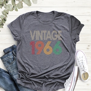 1966 Retro Shirt, Vintage 1966 Shirt, klassisches 1966 Shirt, geboren 1966 Shirt, Frauen-Shirt zum 59