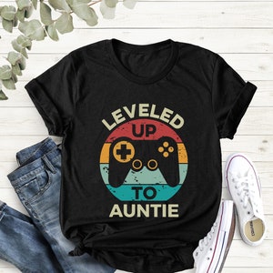 Leveled Up To Auntie Shirt, Auntie Gift Shirt, Best Auntie Shirt, Pregnancy Announcement New Auntie Shirt,Xmas Gift Aunt, Promoted To Auntie