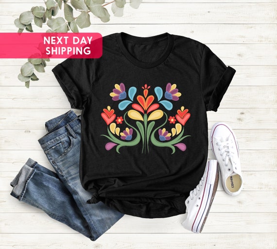 Colorful Flower T-Shirt for Women, Floral Mexican Otomi Style, Mexican Shirt,Mexican Shirt Women,Christmas Gift For Mom,Vintage Flower Shirt