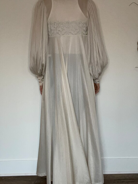 1960s lace bedroom jacket Gem