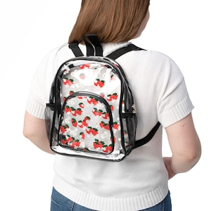Mochila transparente para estadio con diseño de fresas, ideal para conciertos, eventos deportivos, festivales, bolsas transparentes, ideal para estudiantes y día de juego.