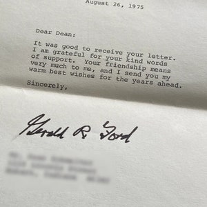 President Gerald Ford signature - 1975