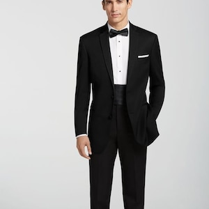 Men&#39;s Black Tuxedo: 2-Piece Formal Wedding Suit