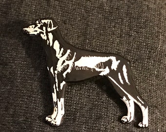 Pin de solapa de galgo de plástico clásico