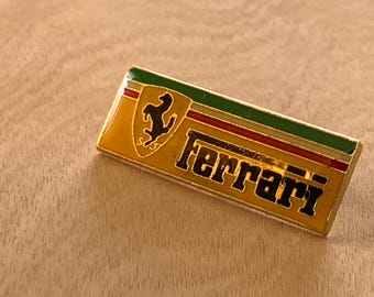 Pożądana prostokątna przypinka Ferrari z tańczącym koniem
