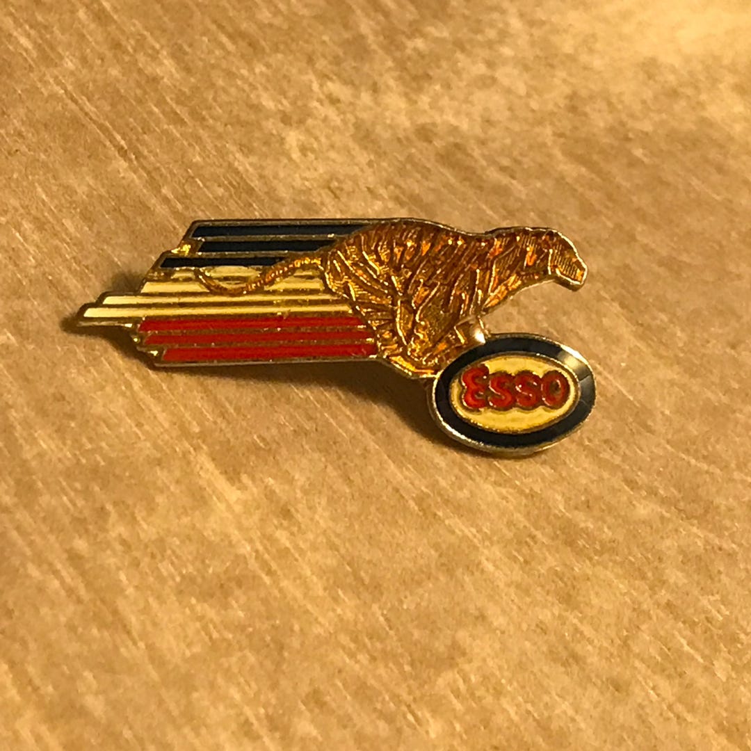 Spilla da bavero ESSO Tiger in smalto di qualità Italia