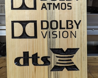 Houten bord Dolby Atmos Vision DTS X: decor thuisbioscoop