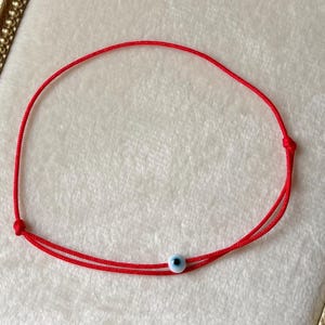 Minimalistiskt onda ögat armband, rött snöreskyddande armband, dubbelsträngsdesign, justerbara vardagssmycken med rött snöre