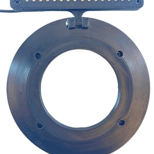 Hub cover for Thrustmaster T300 steering wheel to add Simracing support