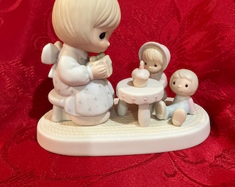 Precious Moments “May Your Birthday Be A Blessing” – E-2826 – Birthday - Girl