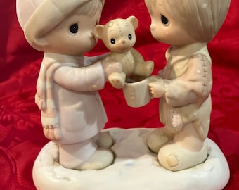 Precious Moments &quot;Christmastime Is For Sharing&quot; - E-0504 - 1984 - Vintage Figurine - Christmas - RARE