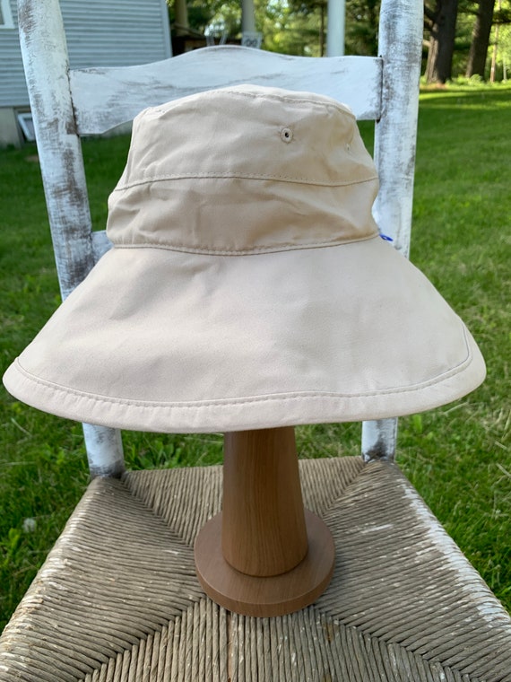 Wallaroo Casual Traveler Hat - Etsy