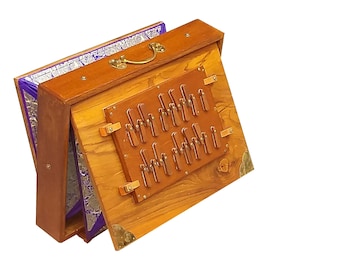 Shruti Box Teak Wood Size (16" X 12" X 3") Tuned to 440 Hz 26 Notes Swar Peti For Bhajan Kirtan Yoga Chant With Padded Carry Bag