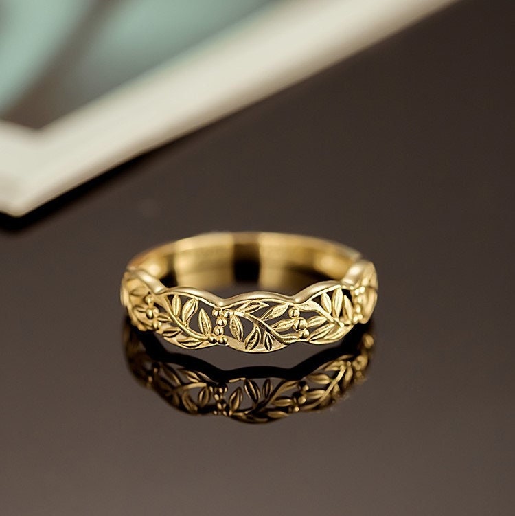 Gold Vine Ring - Etsy