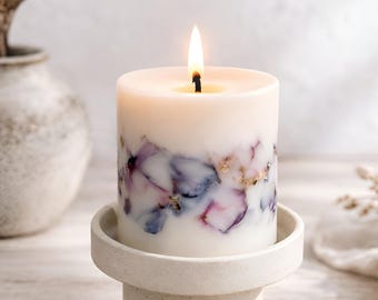 Botanical soy wax scented candle “Soft Luxury Bloom” – own luxury fragrance blend