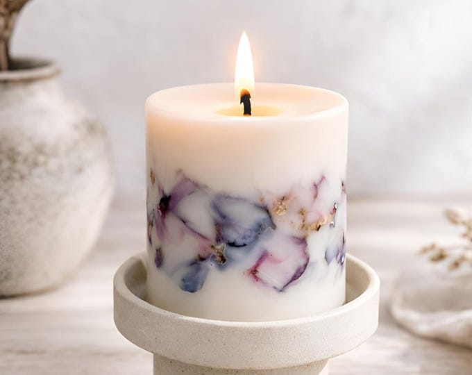 Featured listing image: Botanical soy wax scented candle “Soft Luxury Bloom” – own luxury fragrance blend