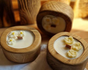 Soy wax scented candle in oak wood candle holder - luxury, perfume inspired, long lasting, eco-friendly, decorative, wooden wick