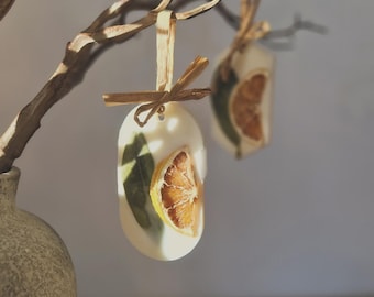 Scented pendants for closets & small spaces – handmade from soy wax | Lemon blossom and cedarwood | Natural room fragrance gift