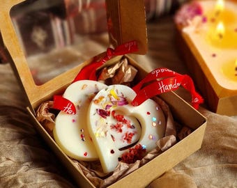 Handmade heart scented pendants - luxury fragrances inspired by perfumes | Perfect Valentine's Day gift | Favors for weddings, baptisms