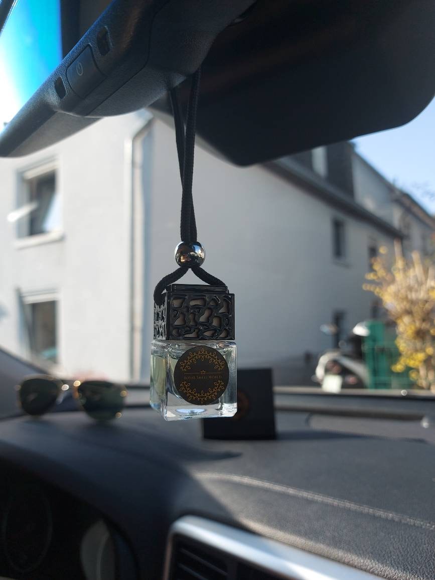 Auto Logo Parfüm Lufterfrischer Anhänger Auto Duft Duftspend Rückspiegel  hängendes Ornament Geschenk für Fahrer : : Auto & Motorrad