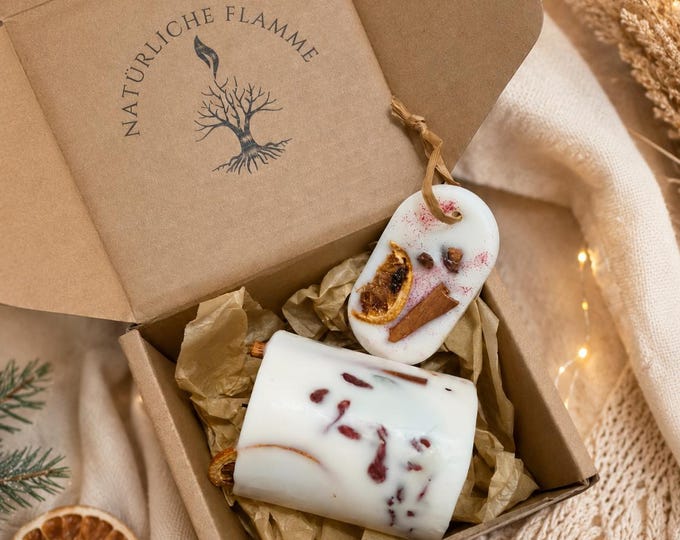 Weihnachtsgeschenk Set mit Duftkerze & Duftanhänger – botanische Sojawachskerze, Orange, Zimt und Tanne