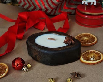 Handmade soy wax scented candle in a wooden vessel | Sustainable, vegan, and botanical | Gift idea & decoration – 90g, 15h burn time
