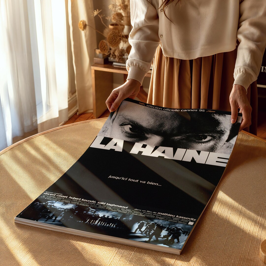 【額縁付き】LA HAINE ラエーヌ A2ポスター La Haine 1995 Movie Poster Print Available Many Sizes