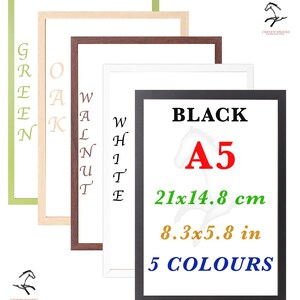Peut inclure: Cadres de format A5 en cinq couleurs : vert, chêne, noyer, blanc et noir. Le cadre noir affiche les dimensions : 21x14,8 cm et 8,3x5,8 pouces. Le logo Craven Brooks est visible.