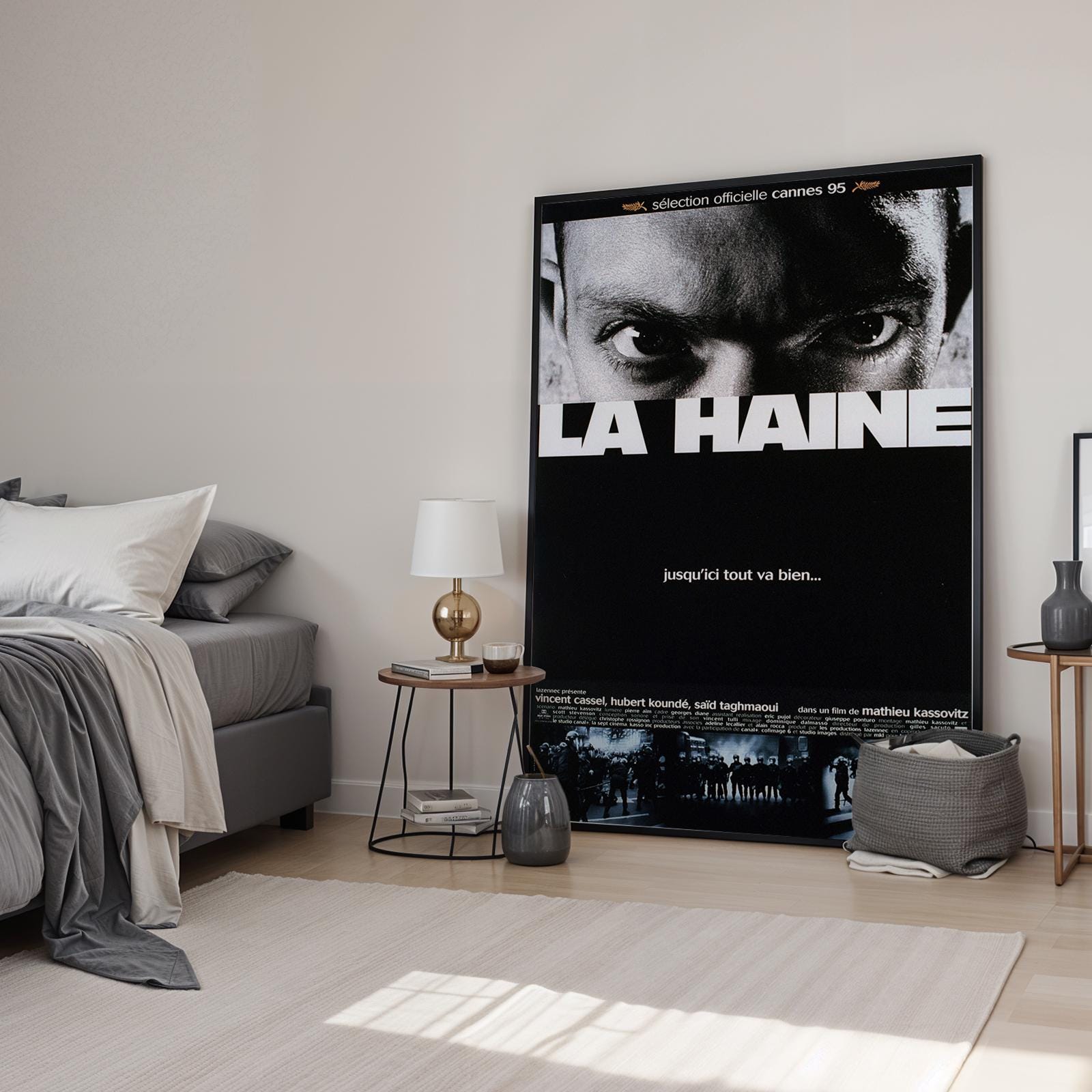 【額縁付き】LA HAINE ラエーヌ A2ポスター Amazon.com: La Haine Movie Poster (7) Home Decor Poster Wall