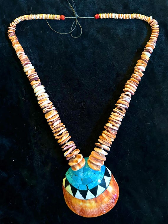 Native American Spectacular Vintage Santo Domingo Turquoise Jet Shell Necklace Native American Spectacular Vintage Santo Domingo Turquoise Jet Shell Necklace