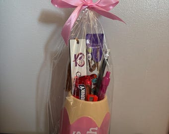 Conjunto de presente personalizado para professores, incluindo porta-lápis e marcador de livros.