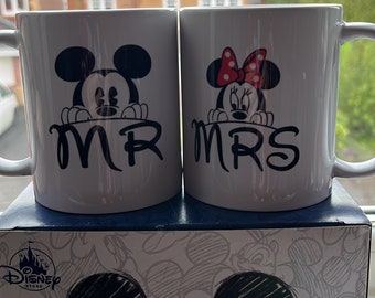 Canecas personalizadas para casais da Disney com porta-copos grátis