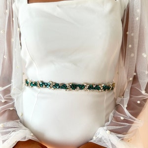 Green Thin Bridal Belt Emerald Leaf Crystal Rhinestone Sash Belt Wedding Belt for Brides Gold Sash Belt Green Wedding Dress Bridesmaids Belt