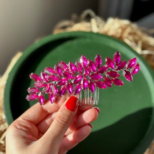 Roze kristallen haarsieraden, roze haarkam voor vrouwen, bruiloft kam, moeder van de bruid zendspoel, roze bruiloft haarspelden, kam bruidsmeisjes, bruidsmeisjes kam