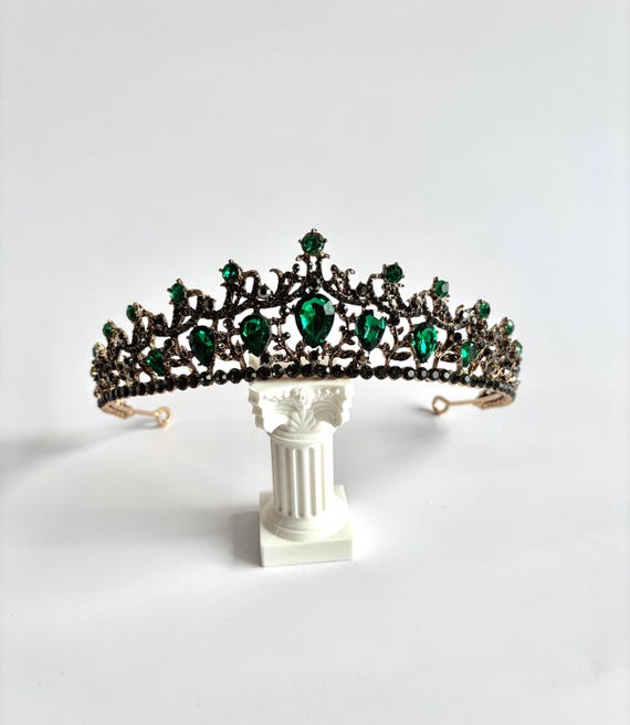 Emerald Dark Green Gothic Crown Crystal Tiara Bridal Headband Birthday Wedding Gift Queen Diadem Headpiece for Brides Emerald Hair Jewelry