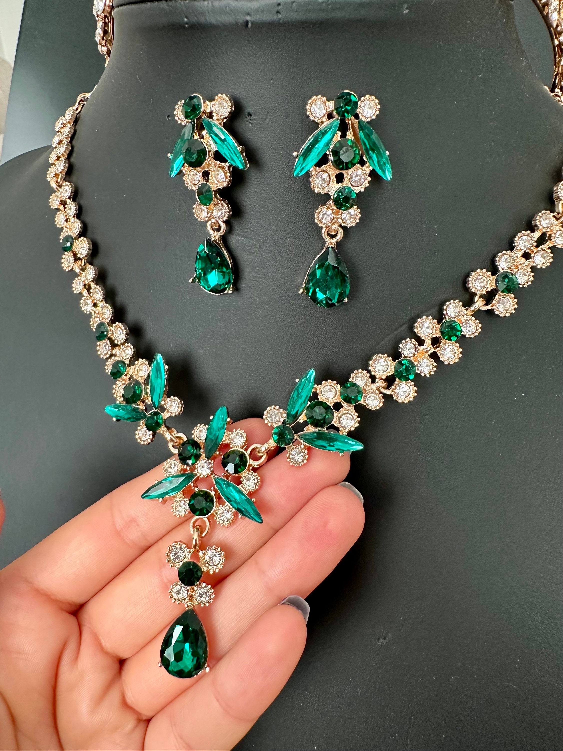 Emerald Green Crystal Jewelry Set, Gold Bridal Necklace Earrings Set, Emerald Wedding Pendant, Green Quinceanera Jewelry, Emerald Earrings
