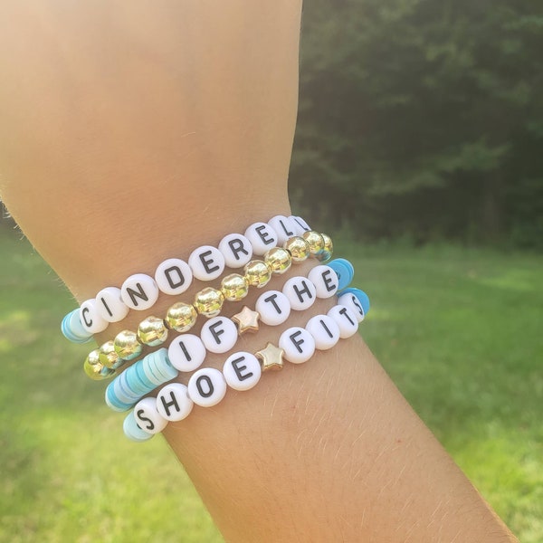 Paquete de brazaletes de cuentas de arcilla de Cenicienta / Brazalete de cuentas de arcilla inspirado en Cenicienta / Brazalete inspirado en Disney / Joyas de Disney / Brazalete de Disney