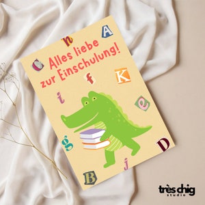 Cartão postal "Crocodilo de matrícula escolar" por Très Chig Studio, escola primária, ideia de presente, engraçado, animais, criança em idade escolar, escola, criança, presente, escola