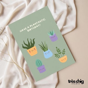 Postkarte „Plantastic Birthday" von Très Chig Studio, Geschenkidee, Pflanze, Lustiger Spruch, Kinder, Karte zum Geburtstag, Party, Blume