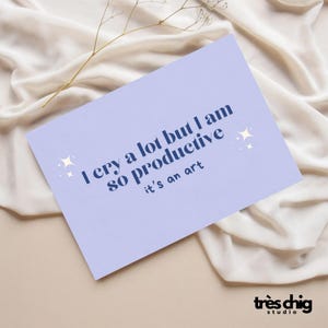 Carte postale "Im Your Present" par Très Chig Studio cadeau, c'est moi, salut, cadeau, anniversaire, idée cadeau,