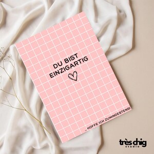 Carte postale "Tu es Unique" de Très Chig Studio, idée cadeau, présent, drôle, amour, bff, partenaire, j'espère, coeur, anniversaire