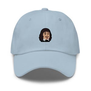 Cappellino da papà ricamato con motivo René Descartes dei cartoni animati - Design alla moda con colori illimitati - Comodo twill di cotone chino - Philosopher Design