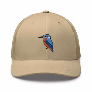 Casquette trucker rétro brodée d'oiseaux Kingfisher - Structurée avec dos en résille de couleurs variées