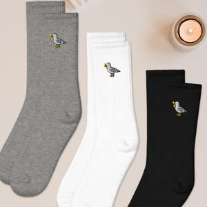 Calcetines bordados de gaviota con patatas fritas, calcetines de regalo, mezcla de algodón acolchado, hechos en EE. UU., calcetines divertidos para ella o para él