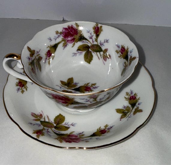 Vintage Lefton China Hand Painted Teacup & Saucer Set Red Pink Roses Gold Trim